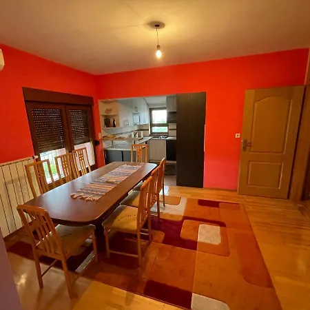 Apartment Apartman Nur